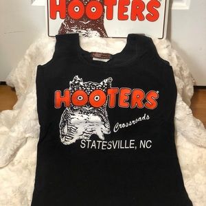 Hooter girl tank top 🦉